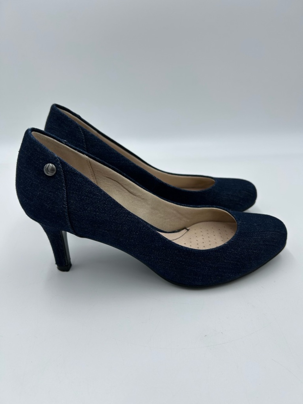 Life Stride Dark Blue Denim Round-Toe Pumps 6.5 - Picture 3 of 6